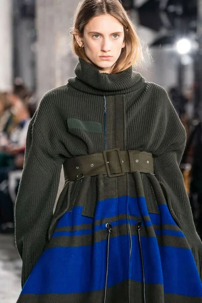 Look 69